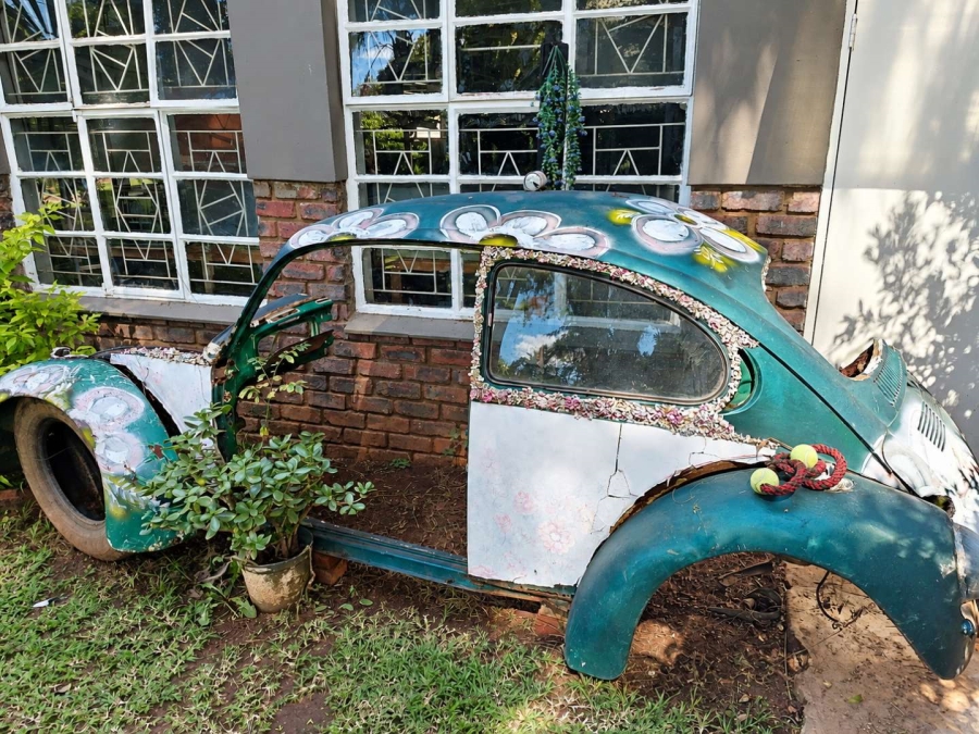 5 Bedroom Property for Sale in Pretoria North Gauteng