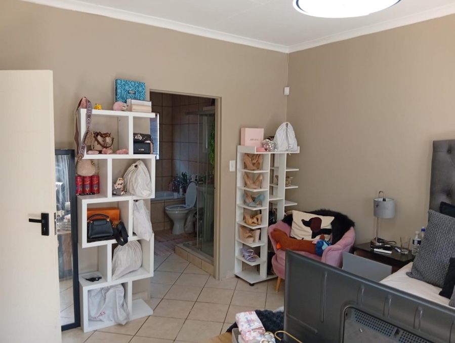3 Bedroom Property for Sale in Sinoville Gauteng