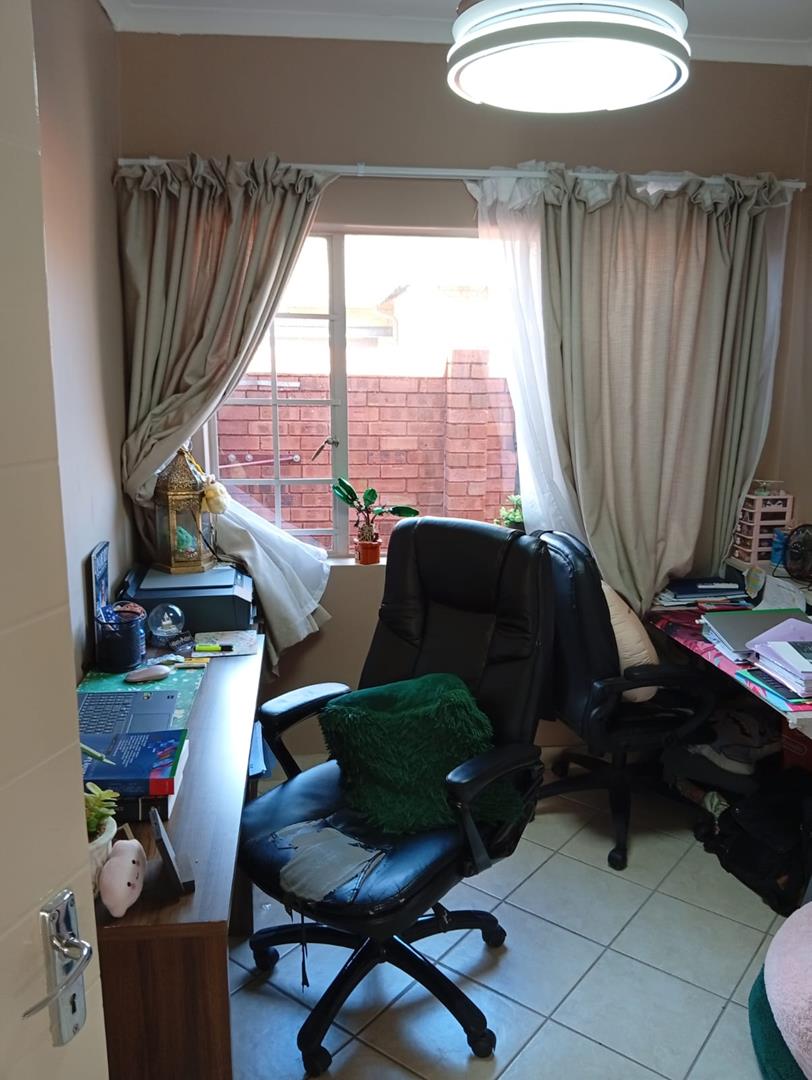 3 Bedroom Property for Sale in Sinoville Gauteng