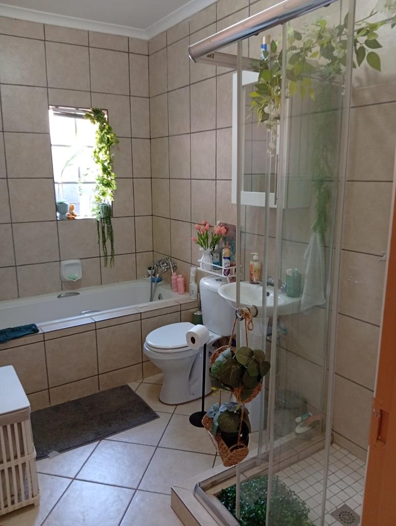 3 Bedroom Property for Sale in Sinoville Gauteng