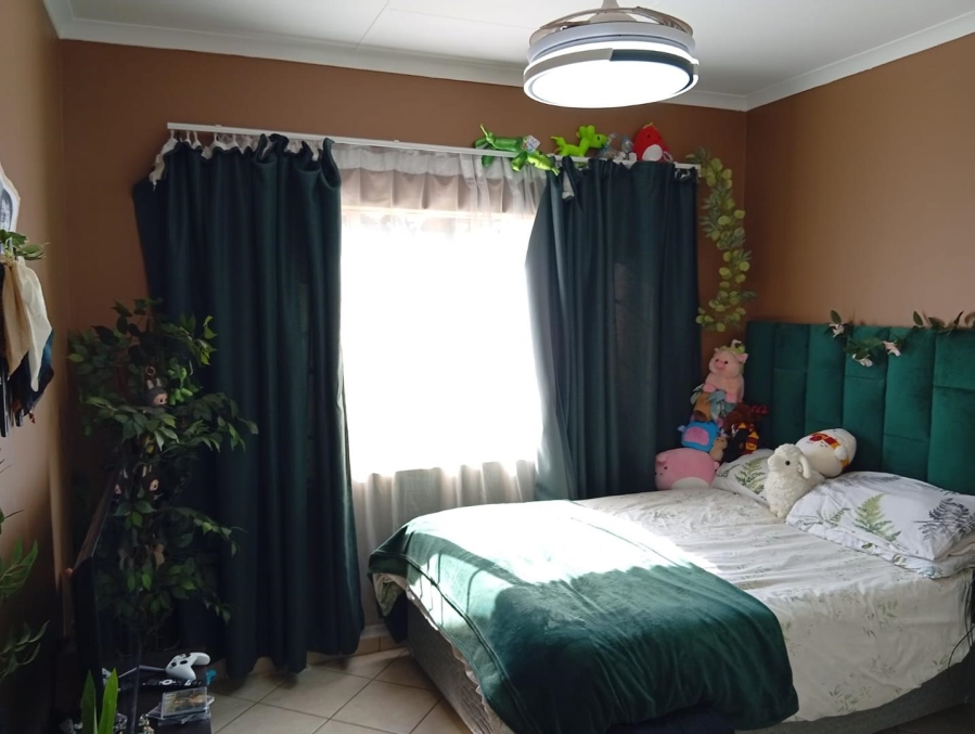 3 Bedroom Property for Sale in Sinoville Gauteng