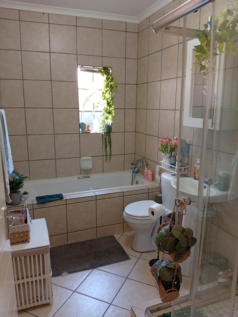 3 Bedroom Property for Sale in Sinoville Gauteng