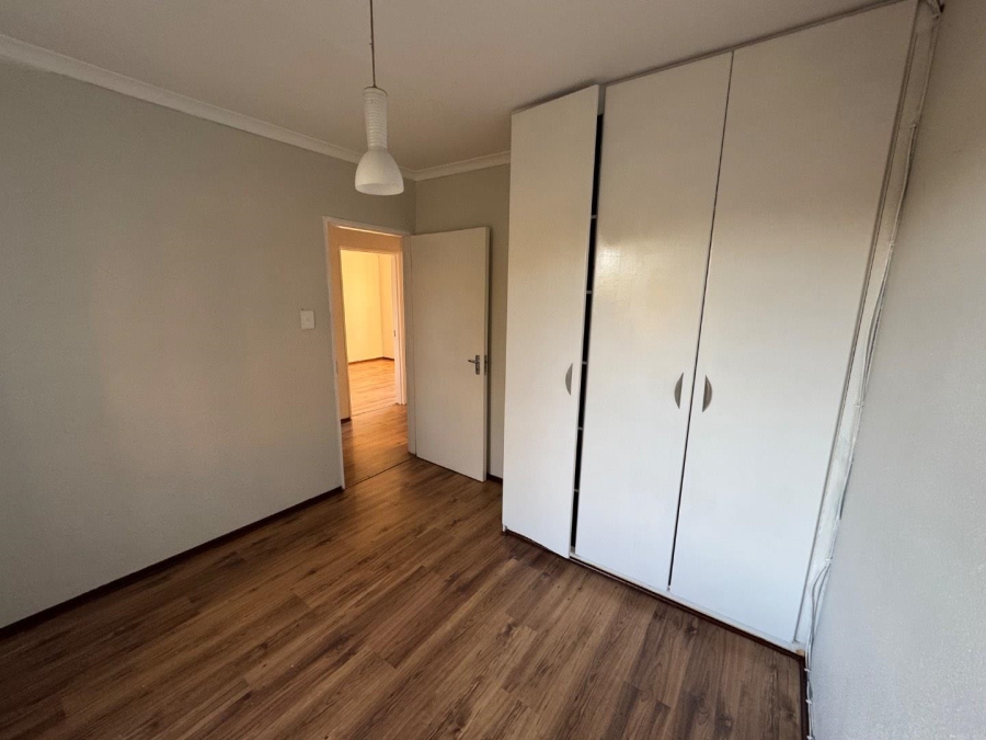 To Let 3 Bedroom Property for Rent in Heuwelsig Estate Gauteng