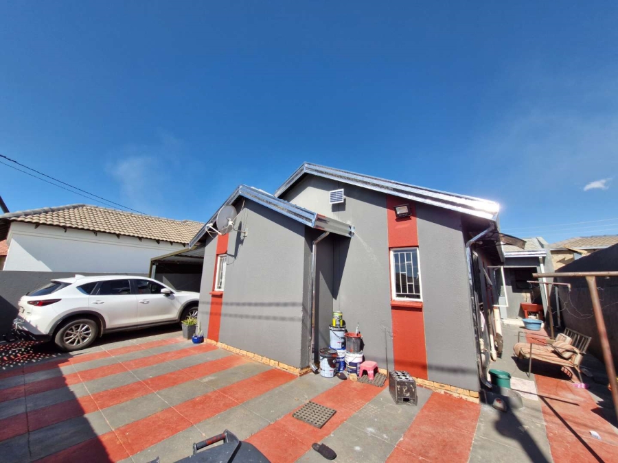 3 Bedroom Property for Sale in Mamelodi East Gauteng