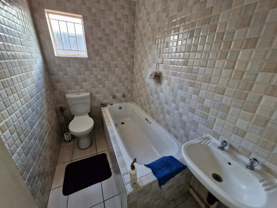 3 Bedroom Property for Sale in Mamelodi East Gauteng