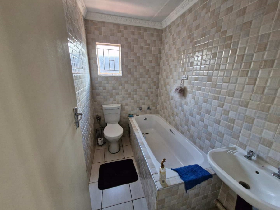 3 Bedroom Property for Sale in Mamelodi East Gauteng