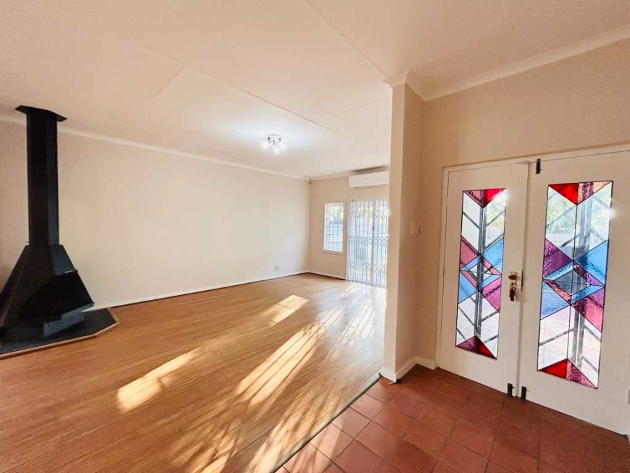6 Bedroom Property for Sale in Waterkloof Ridge Gauteng