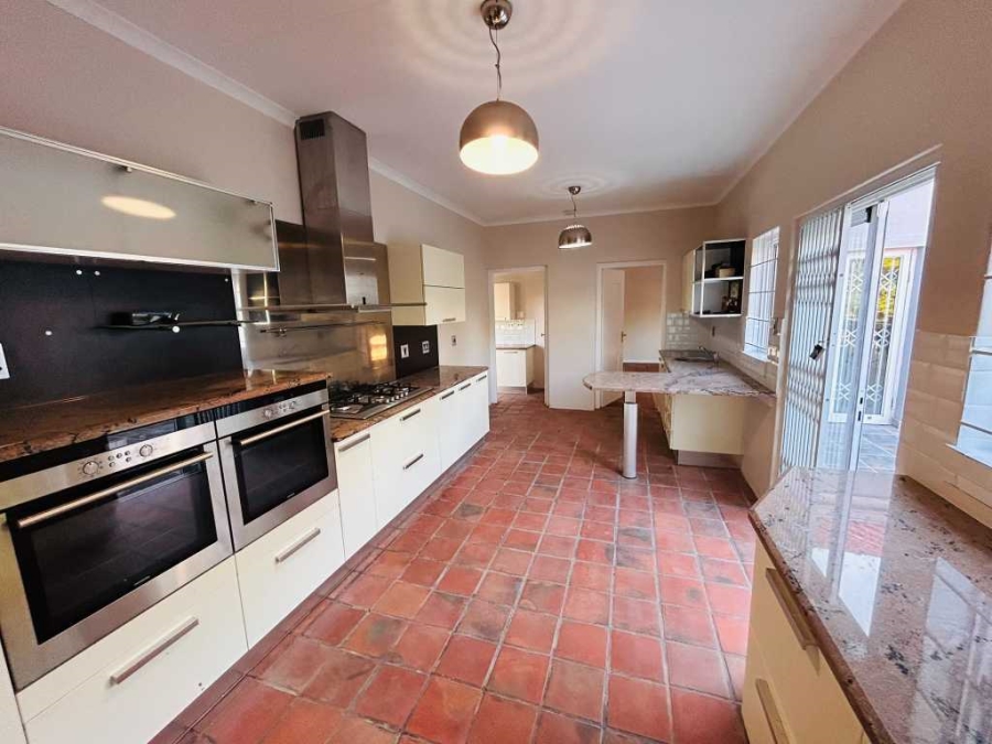 6 Bedroom Property for Sale in Waterkloof Ridge Gauteng