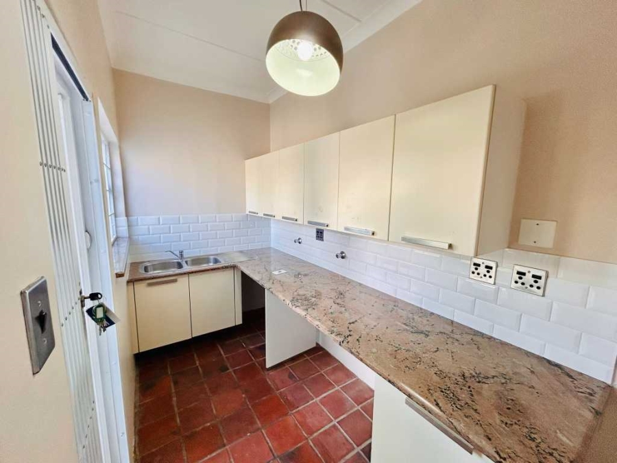 6 Bedroom Property for Sale in Waterkloof Ridge Gauteng