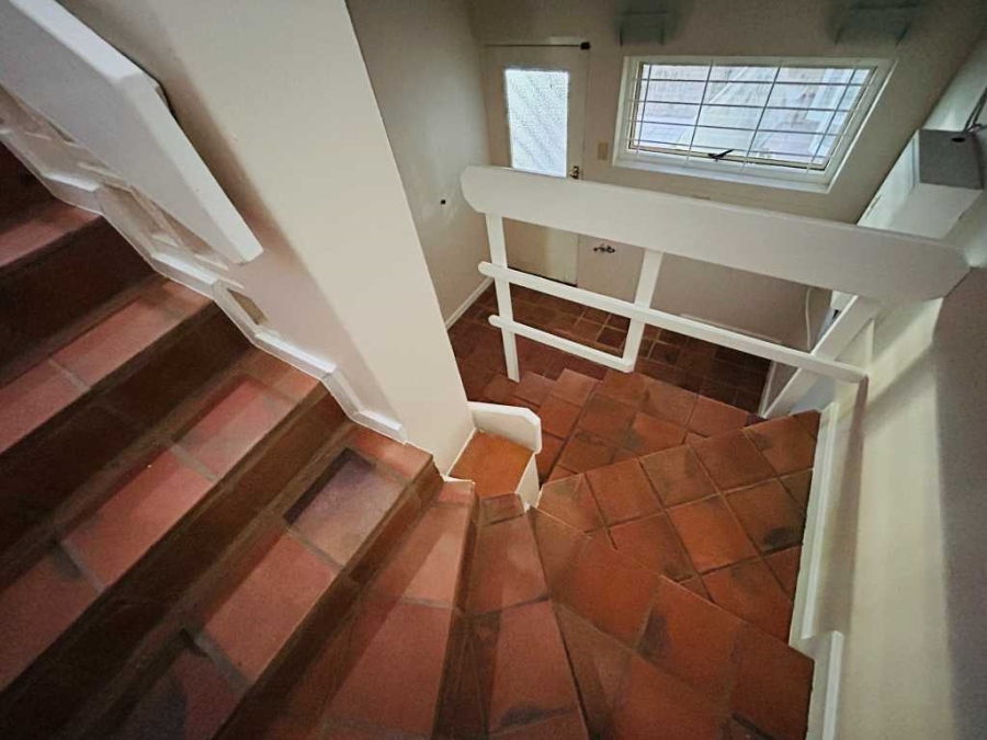 6 Bedroom Property for Sale in Waterkloof Ridge Gauteng