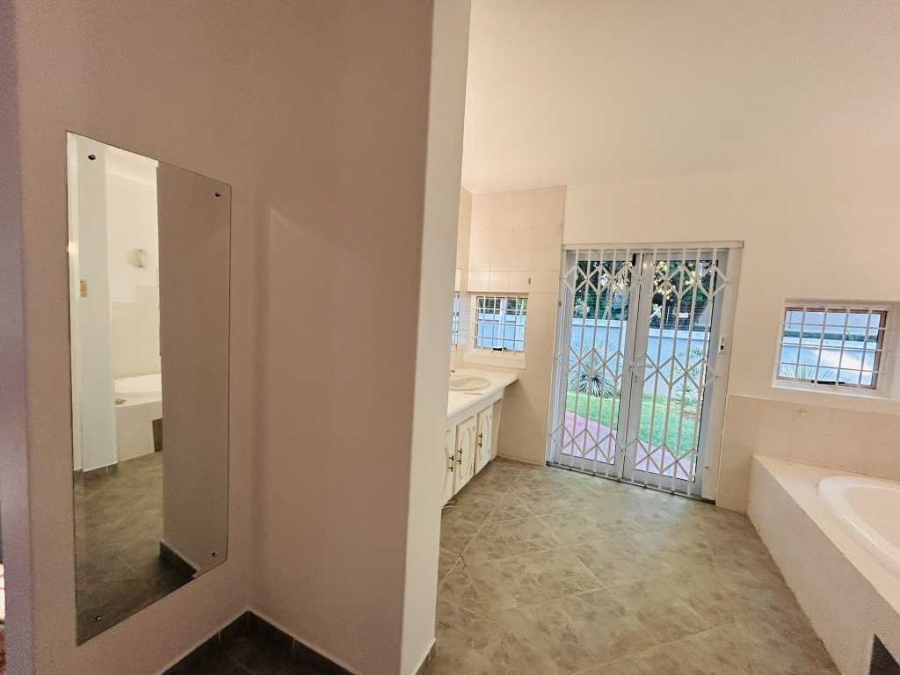 6 Bedroom Property for Sale in Waterkloof Ridge Gauteng