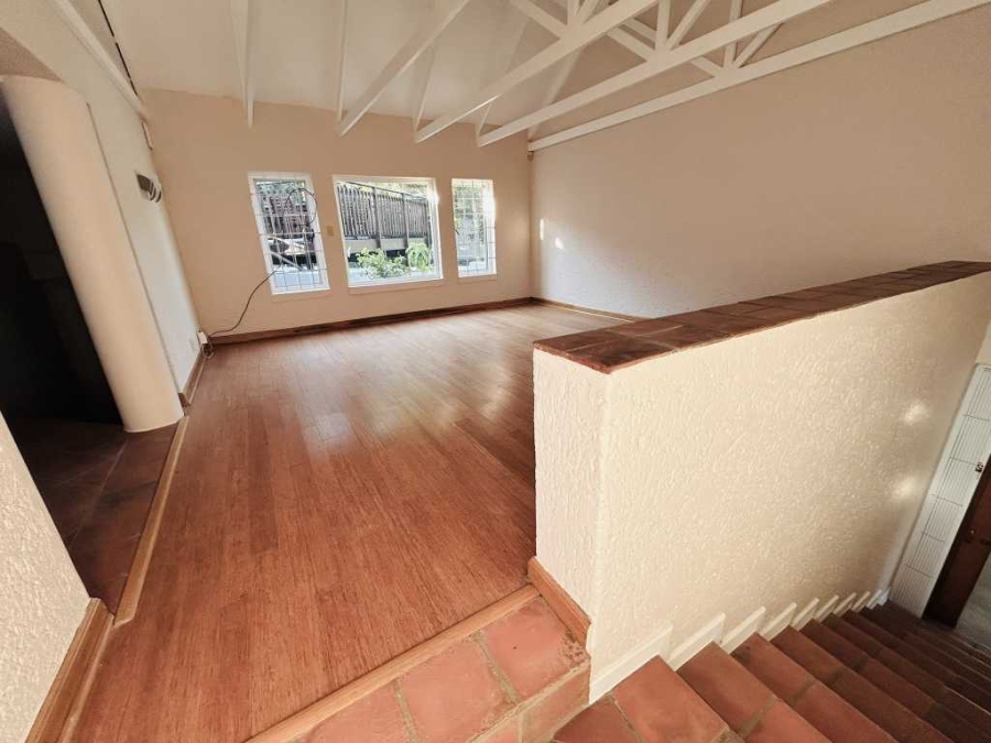6 Bedroom Property for Sale in Waterkloof Ridge Gauteng