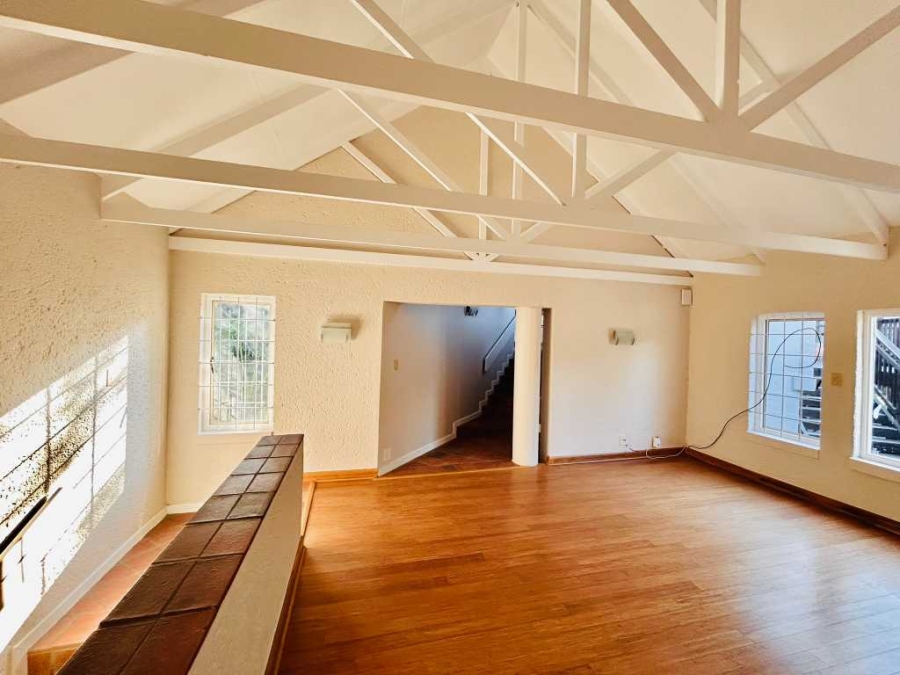 6 Bedroom Property for Sale in Waterkloof Ridge Gauteng