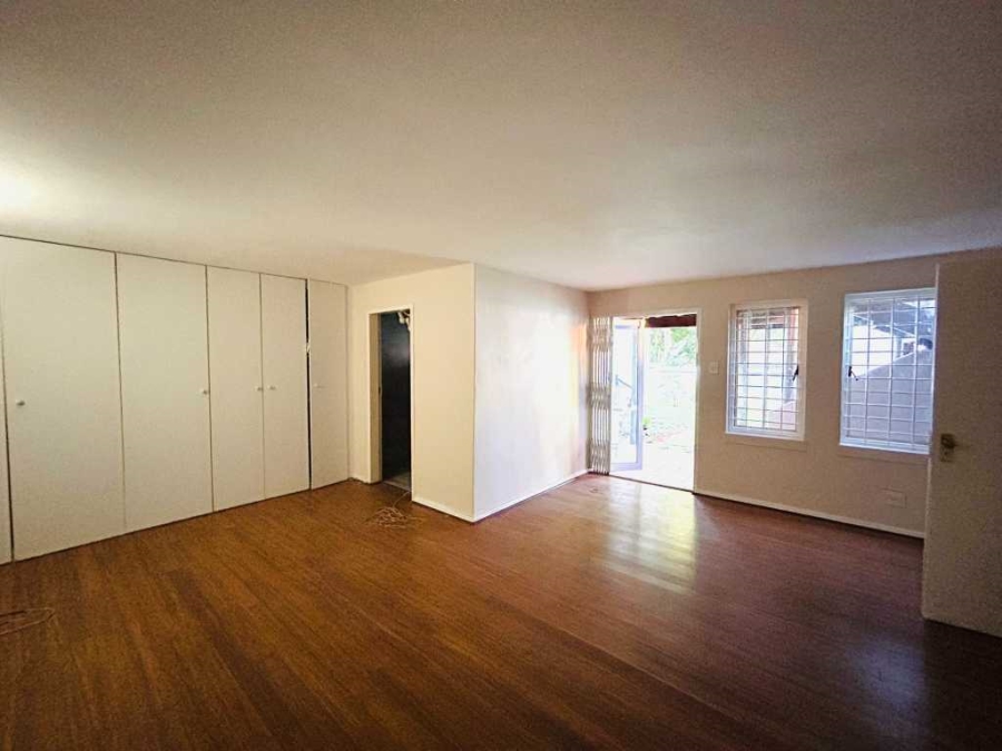 6 Bedroom Property for Sale in Waterkloof Ridge Gauteng
