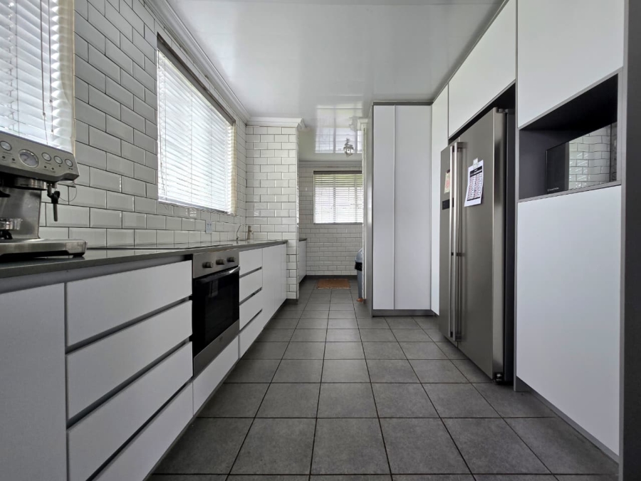 2 Bedroom Property for Sale in Randhart Gauteng