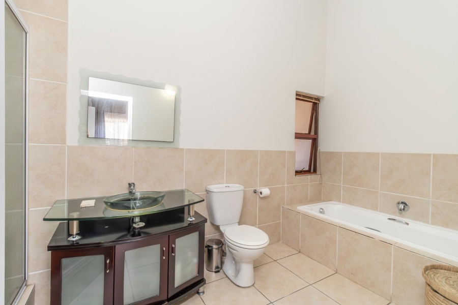2 Bedroom Property for Sale in Weltevreden Park Gauteng