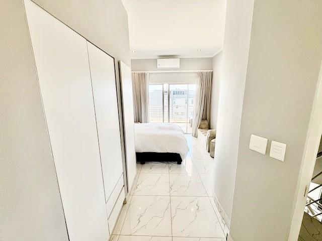 To Let 3 Bedroom Property for Rent in Sandhurst Gauteng