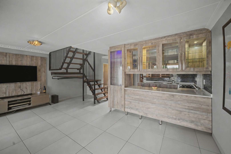 3 Bedroom Property for Sale in Annlin Gauteng