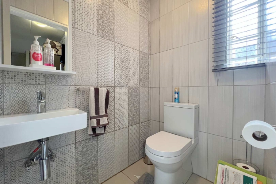 3 Bedroom Property for Sale in Annlin Gauteng