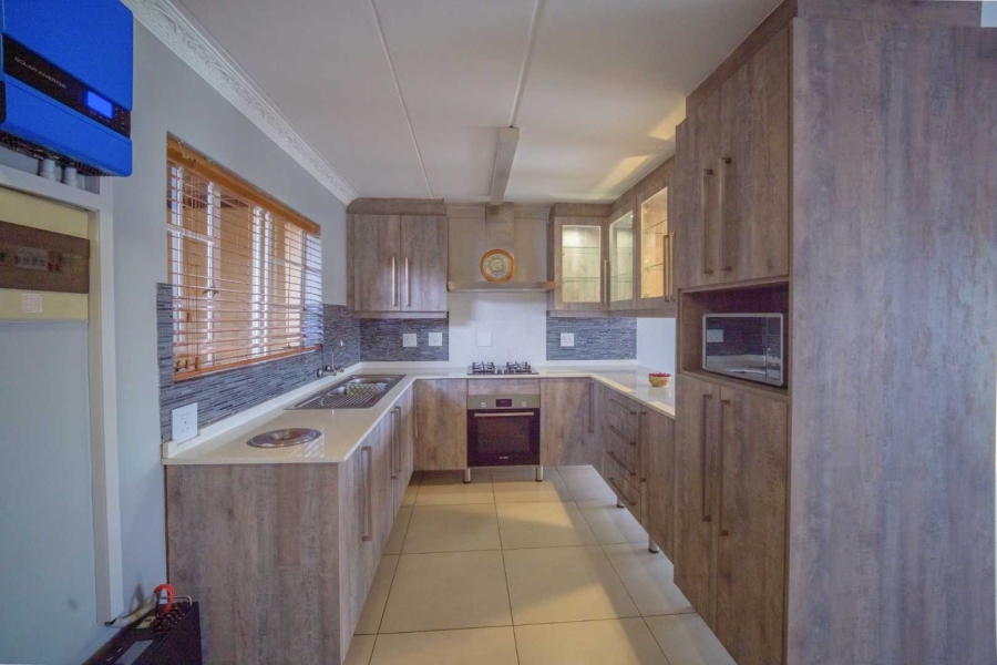 3 Bedroom Property for Sale in Annlin Gauteng