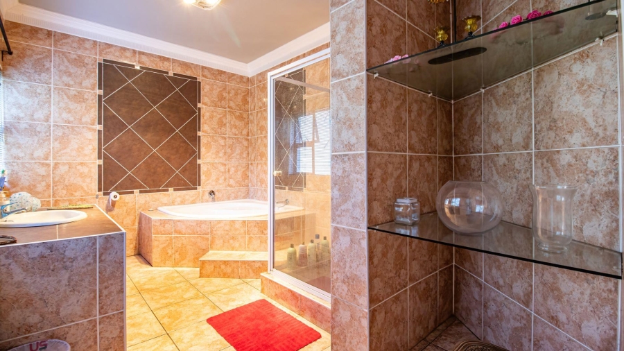 4 Bedroom Property for Sale in Northcliff Gauteng