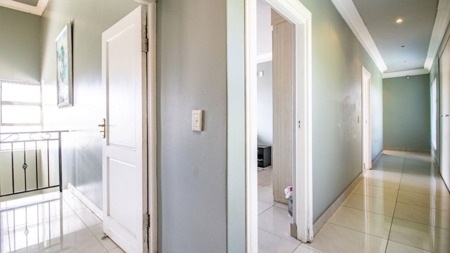 4 Bedroom Property for Sale in Northcliff Gauteng