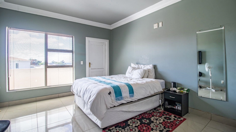 4 Bedroom Property for Sale in Northcliff Gauteng