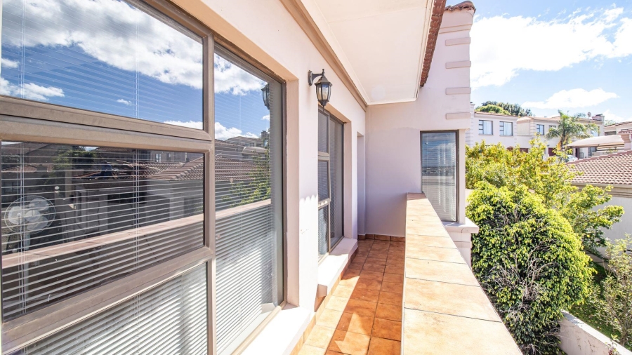4 Bedroom Property for Sale in Northcliff Gauteng