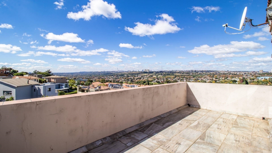 4 Bedroom Property for Sale in Northcliff Gauteng