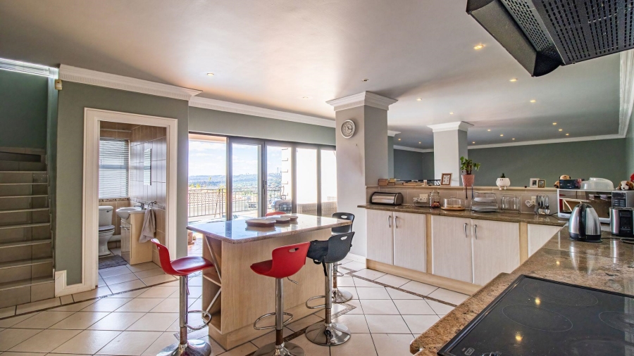 4 Bedroom Property for Sale in Northcliff Gauteng