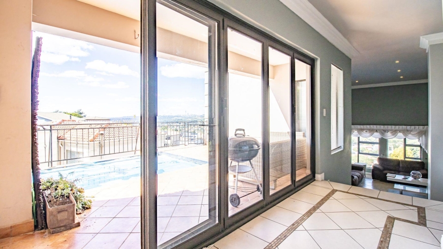 4 Bedroom Property for Sale in Northcliff Gauteng