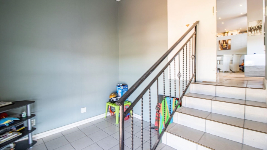 4 Bedroom Property for Sale in Northcliff Gauteng