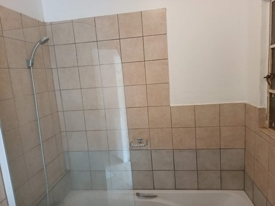 To Let 1 Bedroom Property for Rent in Theresa Park Gauteng