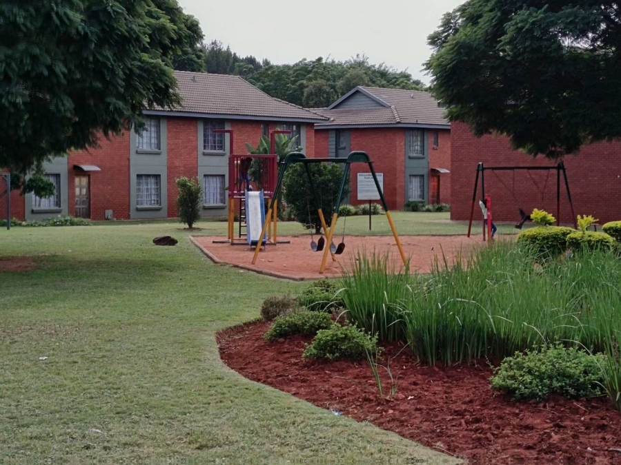 To Let 1 Bedroom Property for Rent in Theresa Park Gauteng