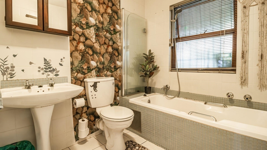 3 Bedroom Property for Sale in Northwold Gauteng