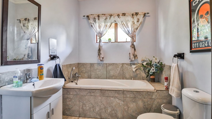 3 Bedroom Property for Sale in Northwold Gauteng
