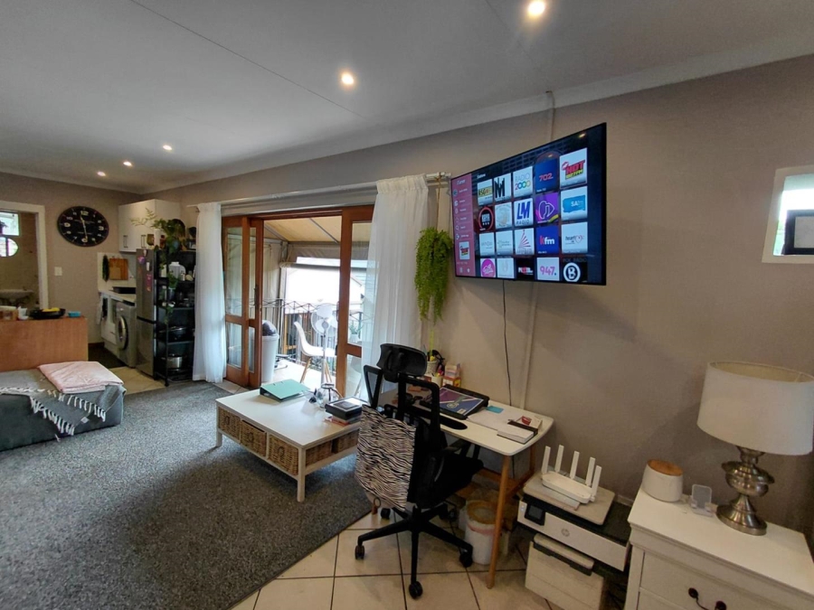 To Let 0 Bedroom Property for Rent in Robindale Gauteng