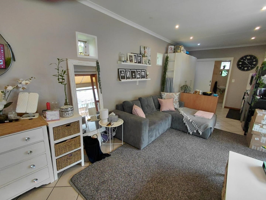 To Let 0 Bedroom Property for Rent in Robindale Gauteng