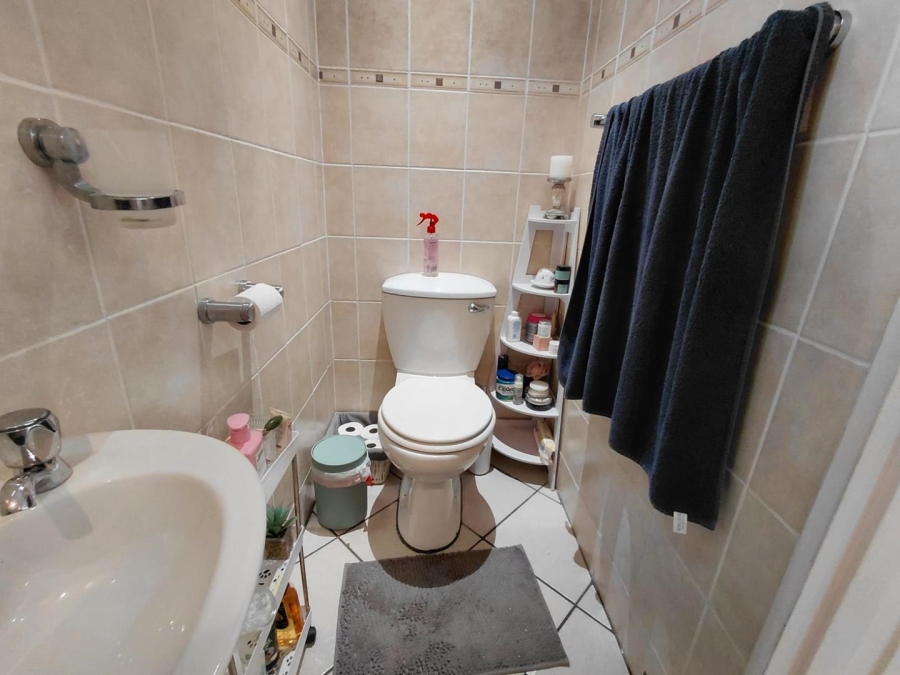 To Let 0 Bedroom Property for Rent in Robindale Gauteng