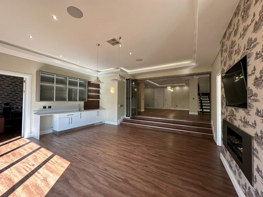 4 Bedroom Property for Sale in Blue Valley Golf Estate Gauteng