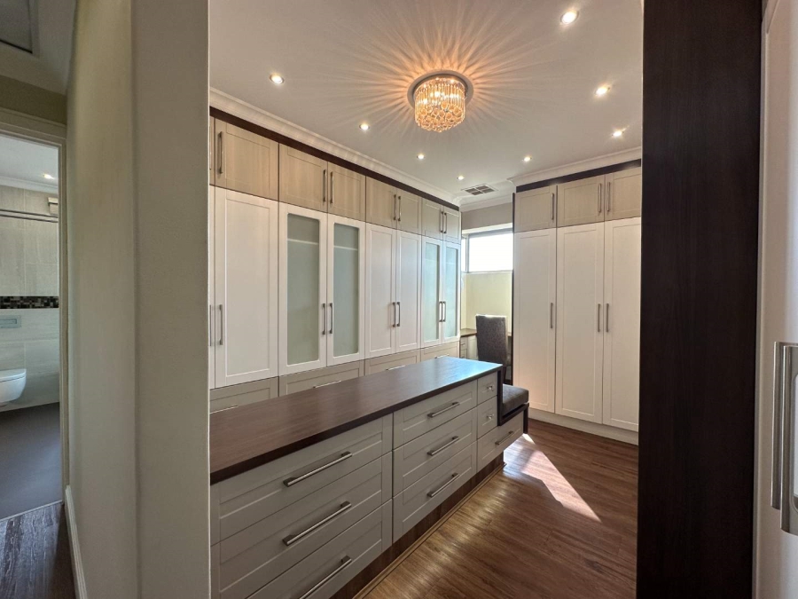 4 Bedroom Property for Sale in Blue Valley Golf Estate Gauteng