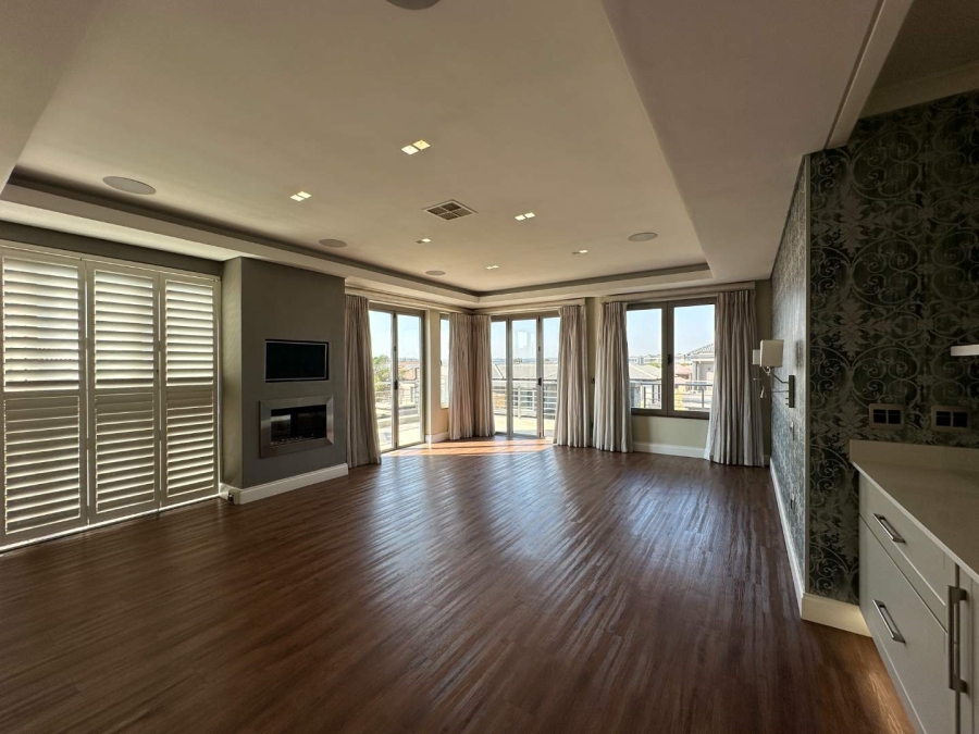 4 Bedroom Property for Sale in Blue Valley Golf Estate Gauteng