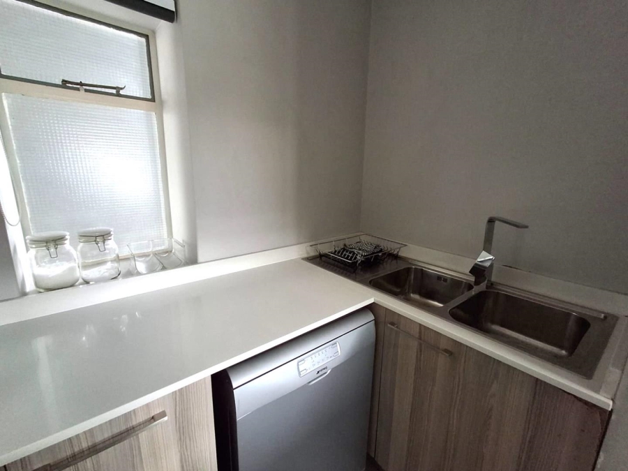 To Let 3 Bedroom Property for Rent in Oaklands Gauteng