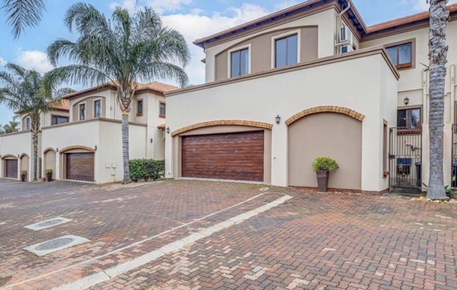 3 Bedroom Property for Sale in Glenvista Gauteng