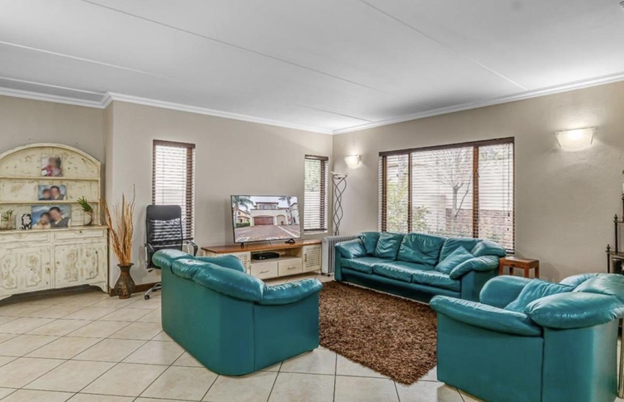 3 Bedroom Property for Sale in Glenvista Gauteng