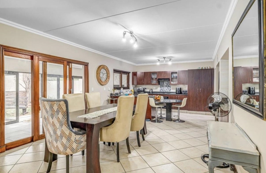 3 Bedroom Property for Sale in Glenvista Gauteng