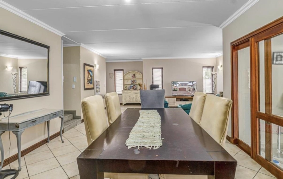 3 Bedroom Property for Sale in Glenvista Gauteng