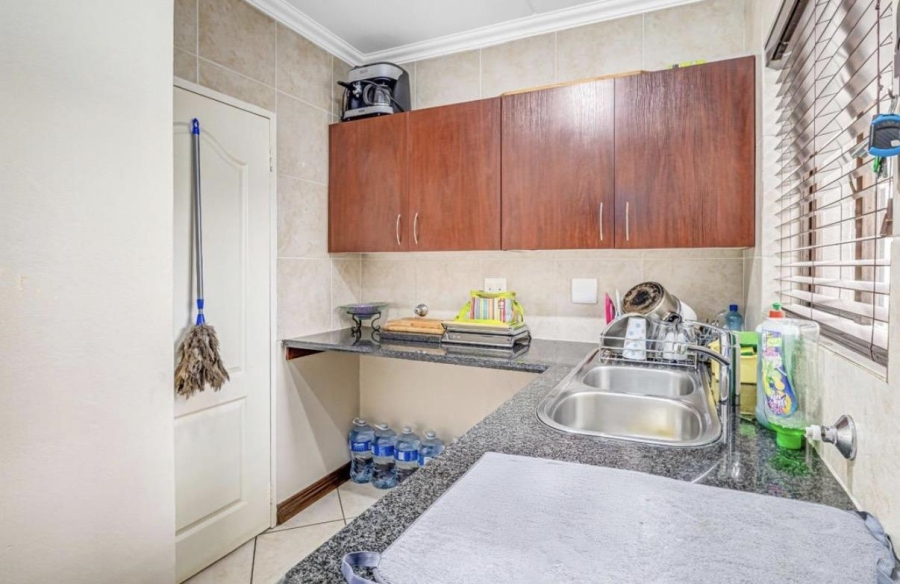 3 Bedroom Property for Sale in Glenvista Gauteng