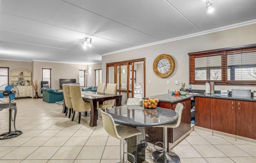 3 Bedroom Property for Sale in Glenvista Gauteng