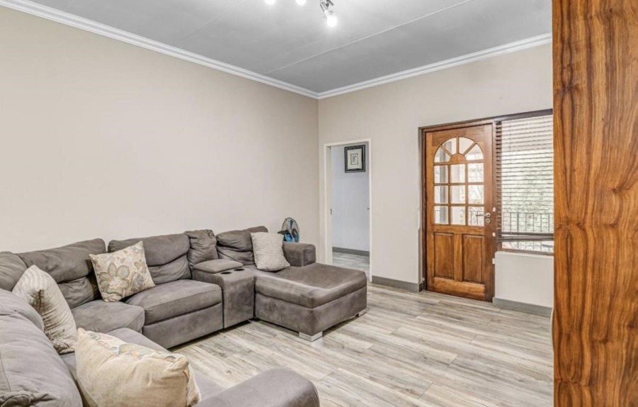 3 Bedroom Property for Sale in Glenvista Gauteng